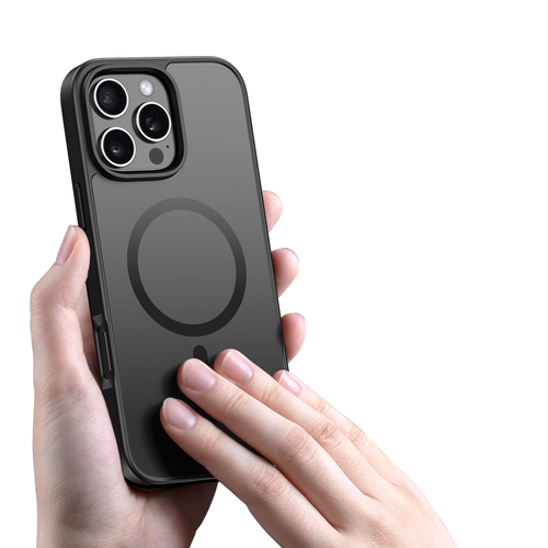 Матовый чехол черного цвета и с MagSafe для iPhone 17 Pro, серия Yind Series от Dux Ducis