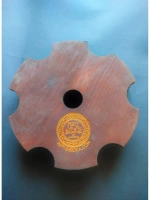 Деревянная шотница из кедра с 6 стопками.