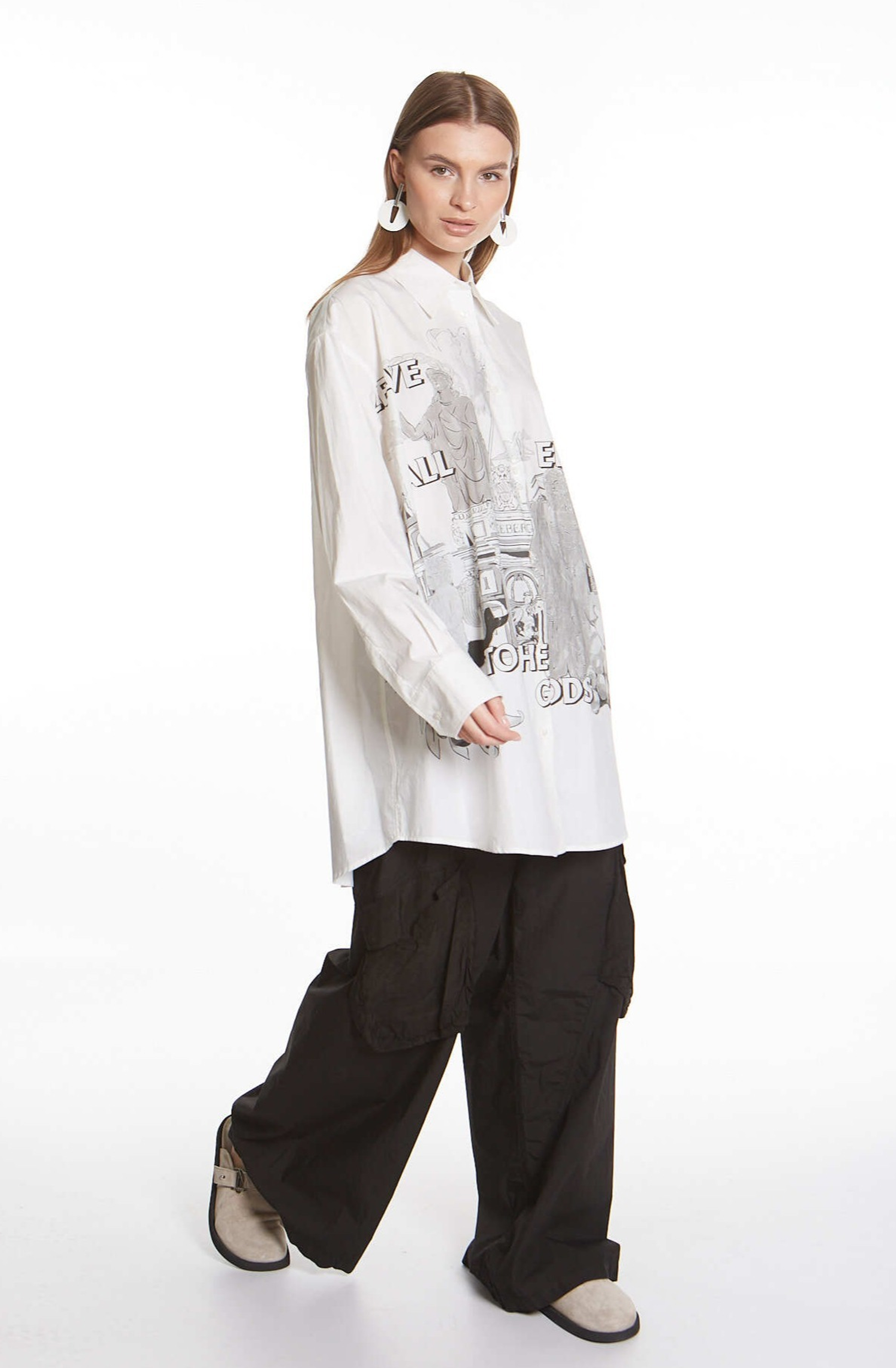 РУБАШКА С РИМСКИМИ ПРИНТАМИ