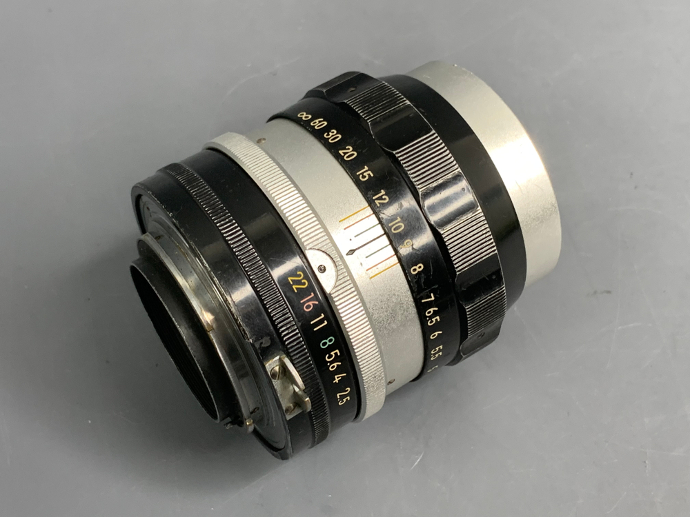 Nikon Nikkor-P 105mm 2.5 non-Ai