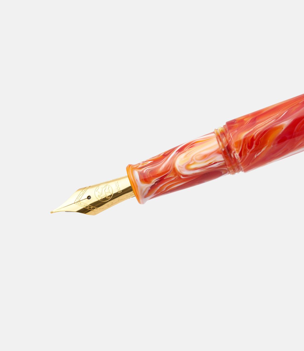 Ensso Piuma Warm Tone Primary — перьевая ручка из смолы