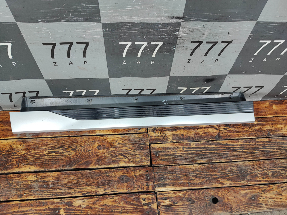 Накладка двери передней левой GAC M8 23-нв Б/У Оригинал 7155091CMV0100