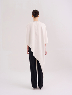 Кейп Intriguan (Интриган) белый с подкладом