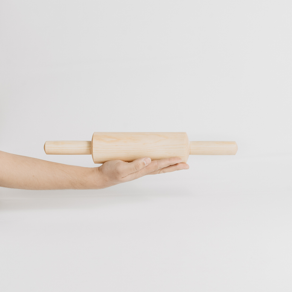 Деревянная скалка для раскатывания теста из сибирского кедра 40х6,5 см. RP5