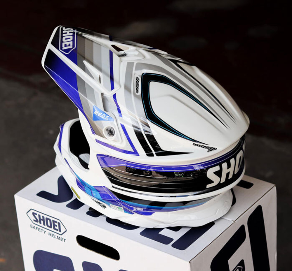 SHOEI VFX-WR Pinnacle TC-2