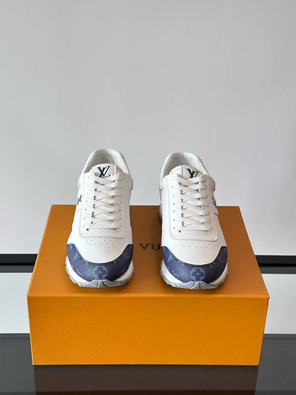 Кроссовки Louis Vuitton