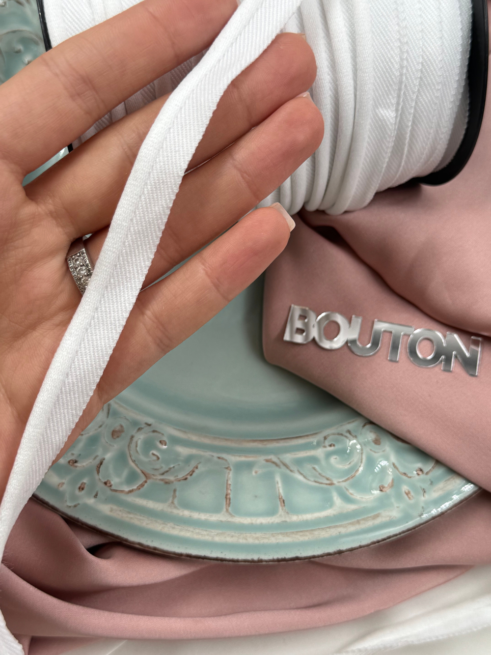 Кант эластичный декоративный белый