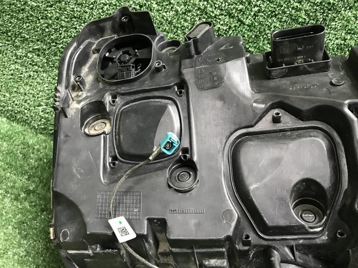 Фара левая Mercedes S W223 (20-нв) Digital Light