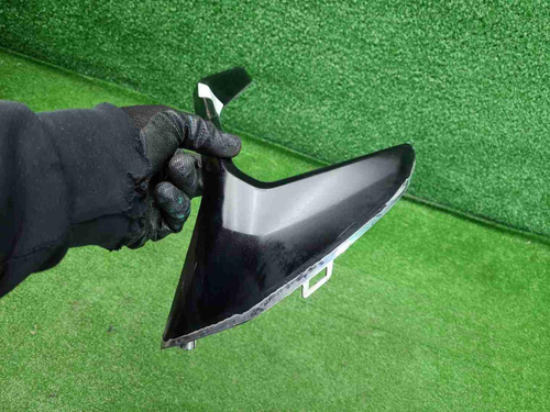 Молдинг заднего бампера правый Geely Monjaro 21-нв