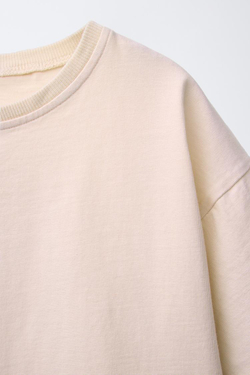 ZARA ФУТБОЛКА ИЗ ТКАНИ С ЭФФЕКТОМ ПОТЕРТОСТИ, СЛОНОВАЯ КОСТЬ