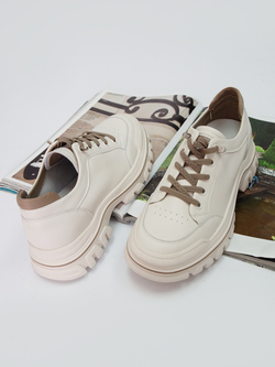 Кроссовки женские демисезонные