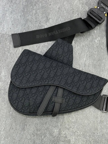 Сумка через плечо Christian Dior Saddle