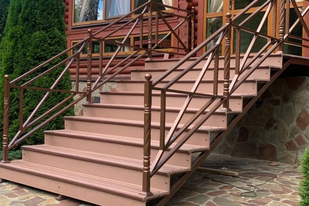 Ступень ДПК Ecodeck 346x23,5x4000мм коричневый