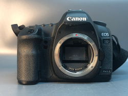 Canon 5d m2 387к