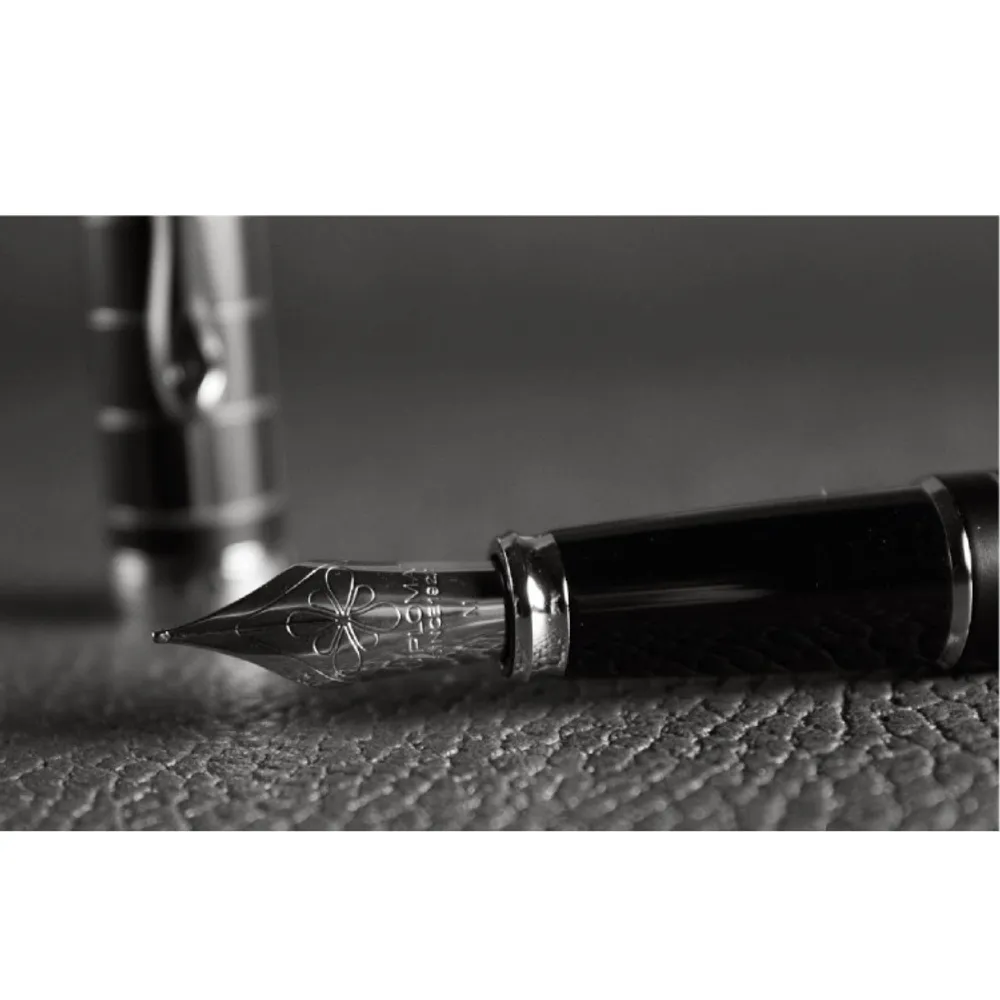 Перьевая ручка Diplomat Excellence A Plus rhomb черная с пером F (D40101023) 4