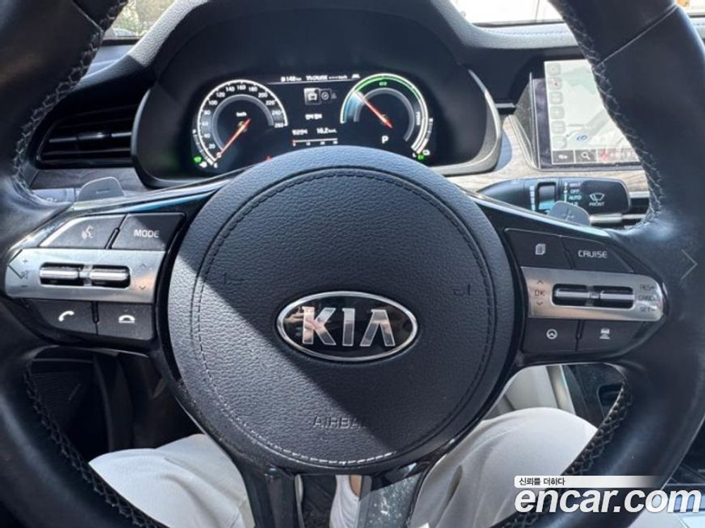Kia K7 (Cadenza) Premier Hybrid Signatures (09.2019)