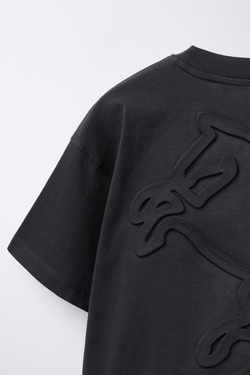 ZARA ФУТБОЛКА С РЕЛЬЕФНЫМ ПРИНТОМ, АНТРАЦИТОВО-СЕРЫЙ