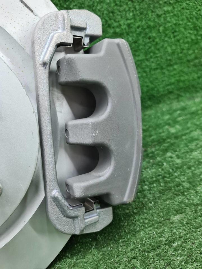 Кулак поворотный правый Lixiang L9 (2022-н.в.)