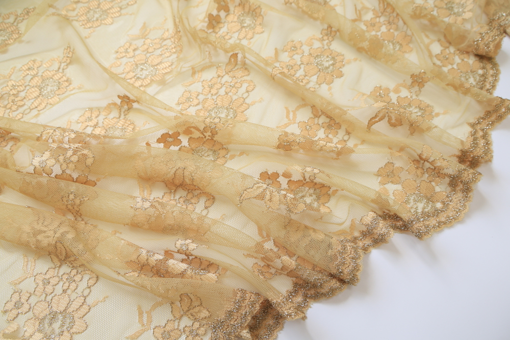 Гипюр стрейч металлик бежевый