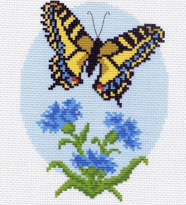 "Бабочка с васильками"-0578 канва с рисунком