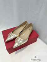 Valentino Vlogo Ballet Flat
