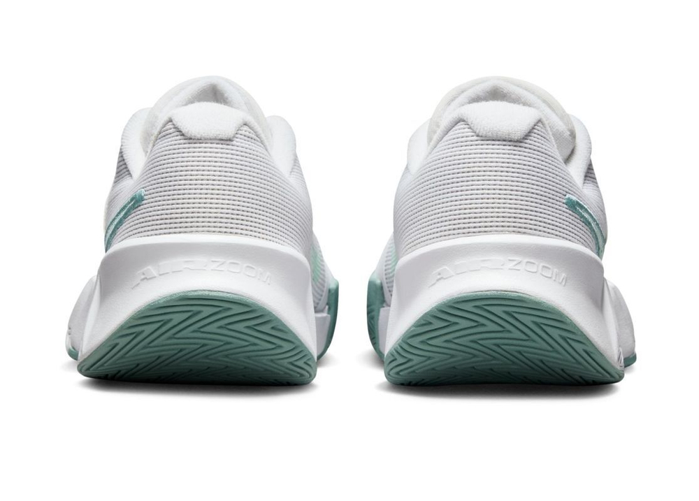 Женские теннисные кроссовки Nike Zoom GP Challenge Pro - white/mint foam cannon
