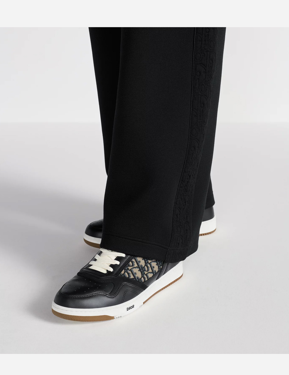 Кроссовки Dior B27 Uptown Low-Top Sneaker "Black Smooth Calfskin with Beige and Black Dior Oblique Jacquard"