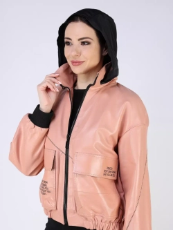 Кожаная куртка демисезонная с капюшоном