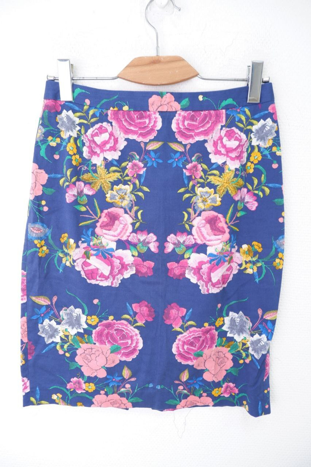 Юбка Zara с цветами 46 размер