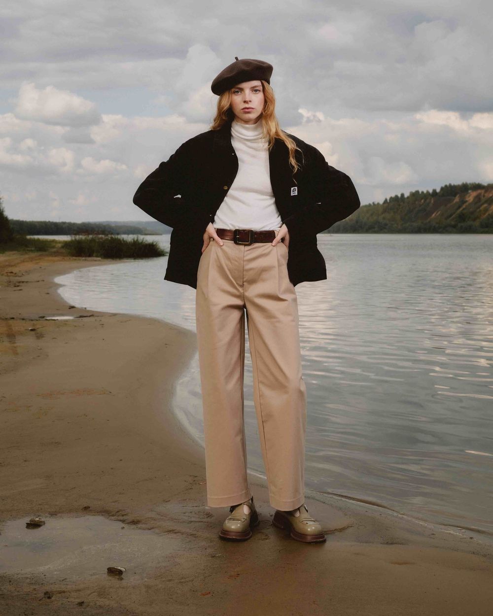 Брюки Called a Garment Classic wide chinos Женский песочные