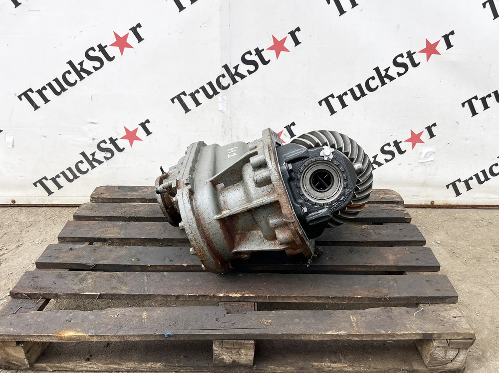Редуктор проходного моста MCP16ZG KV180 4.77 2022г.