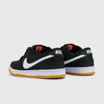 Кроссовки Nike Dunk Low SB Black / White Gum