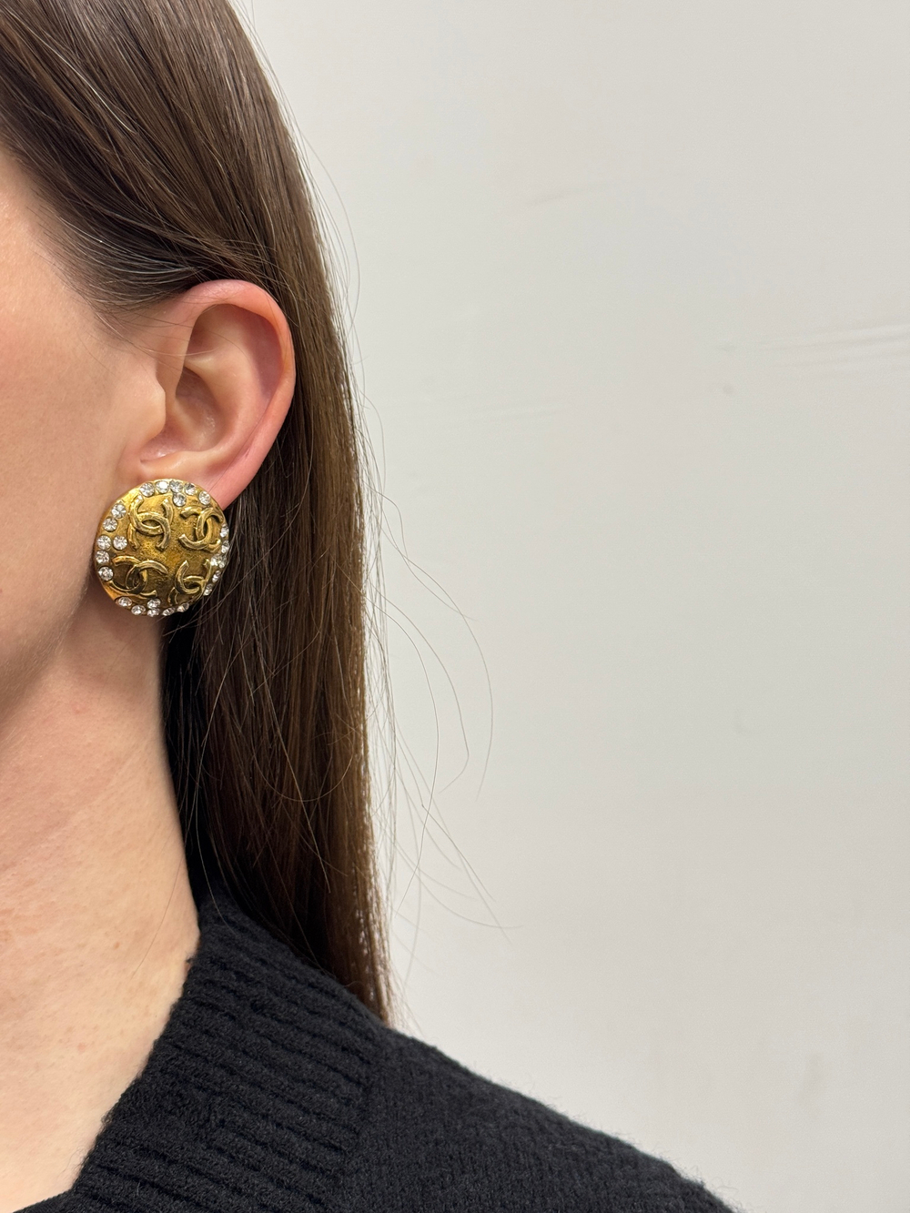Клипсы с кристаллами Chanel