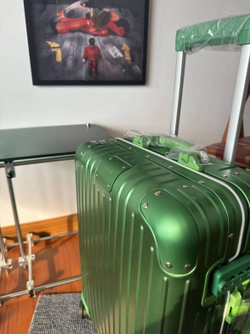 Дорожный чемодан Rimowa