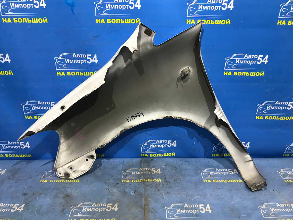 Крыло переднее правое TOYOTA IPSUM 2001-2009