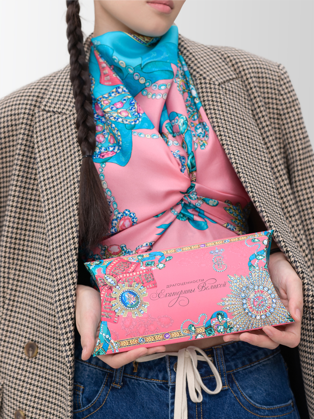 Платок «Драгоценности Екатерины Великой» 100% шёлк