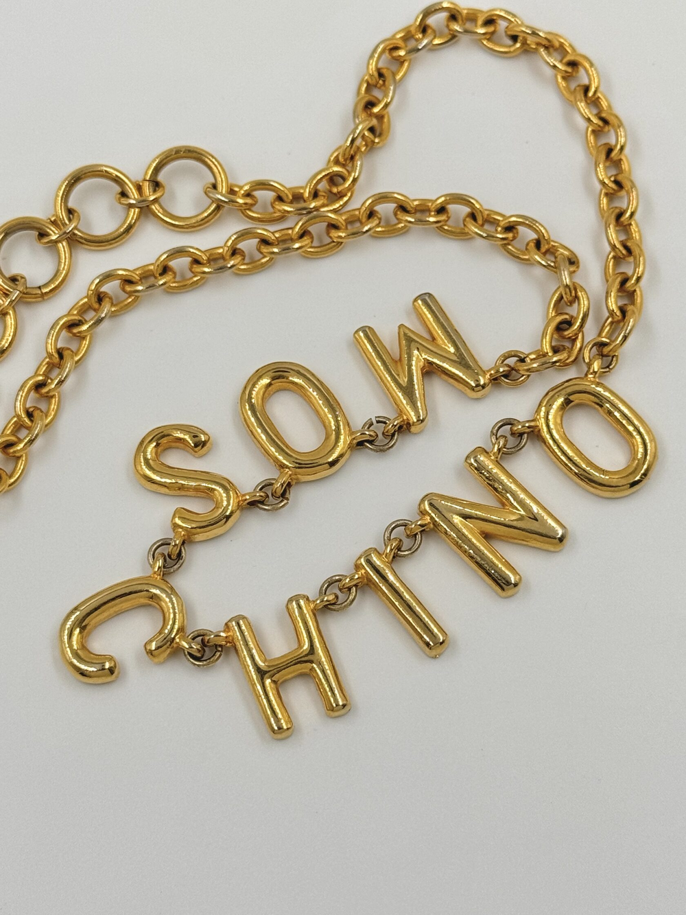Колье Moschino