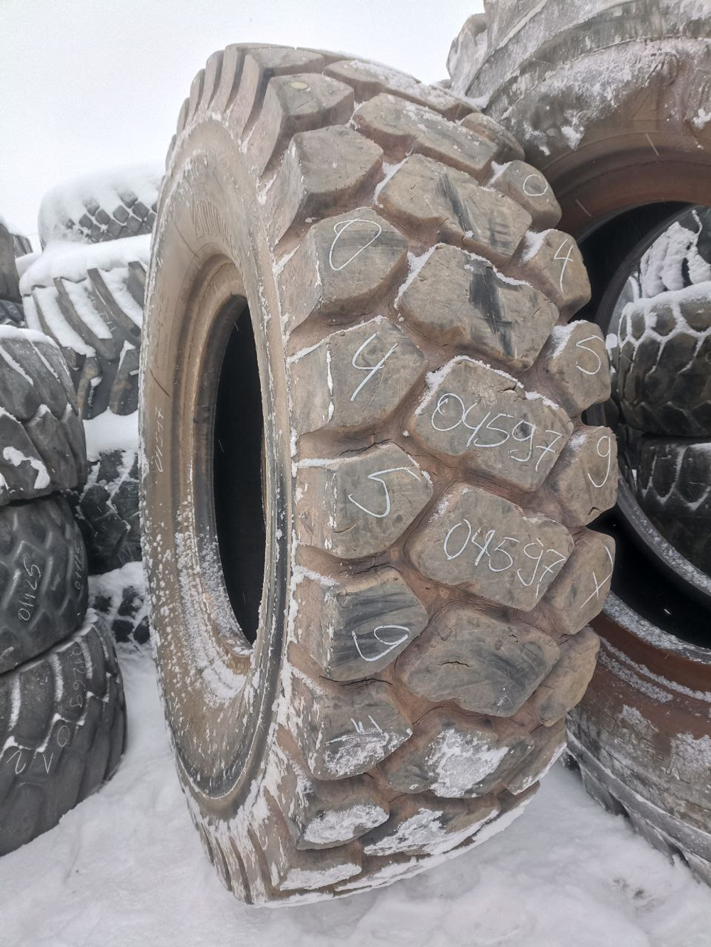 27.00R49 Bridgestone VMTP шина б/у