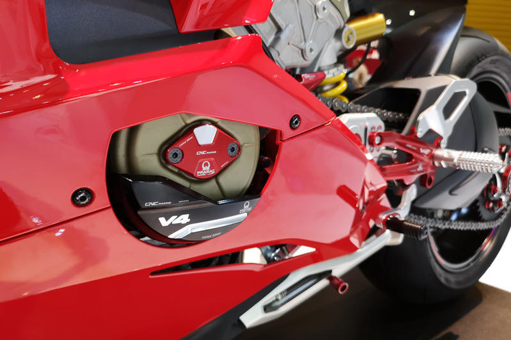 CNC Racing Крышка генератора Ducati Panigale V4 / Streetfighter V4