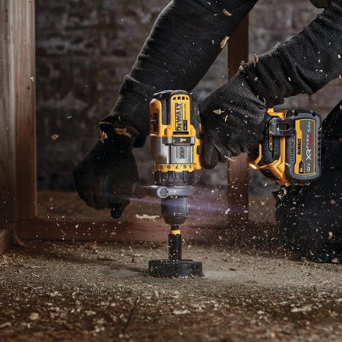 Дрель аккумуляторная DEWALT  DCD 999 NT