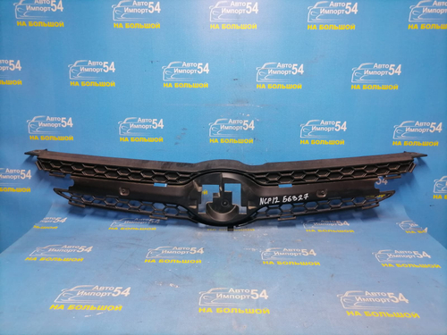 Решетка радиатора TOYOTA PLATZ 2002-2005