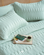 Комплект стеганного покрывала и 2 наволочек Kaj Coral Hermodr 130220283 Иран