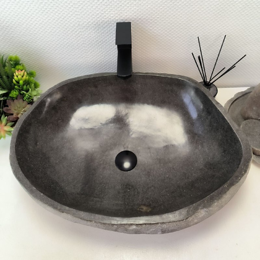 Раковина из речного камня RS63546 (62*47*16) 0124