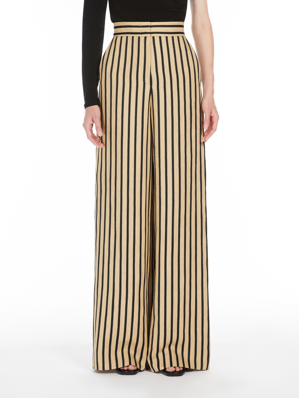 MAX MARA