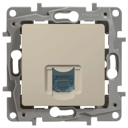 Розетка компьютерная RJ45 категория 6 UTP слоновая кость ETIKA Legrand