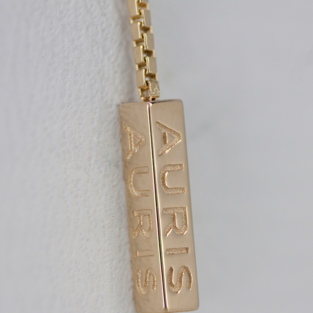 Aurisbar charm
