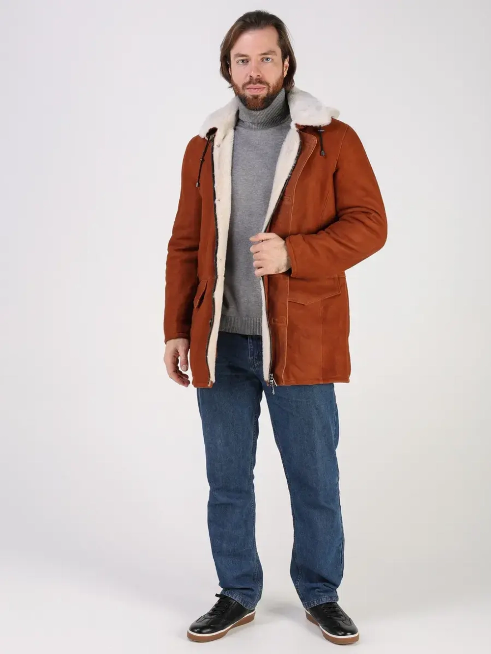 Дубленка зимняя натуральная с капюшоном