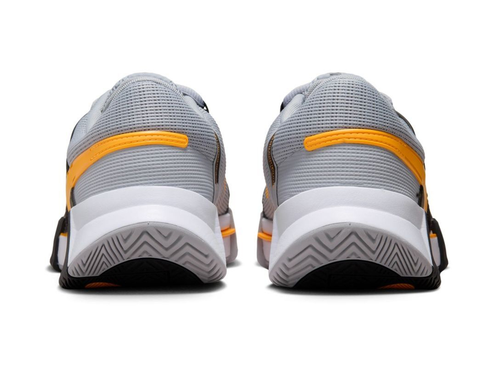 Мужские кроссовки теннисные Nike Zoom GP Challenge 1 - разноцветный