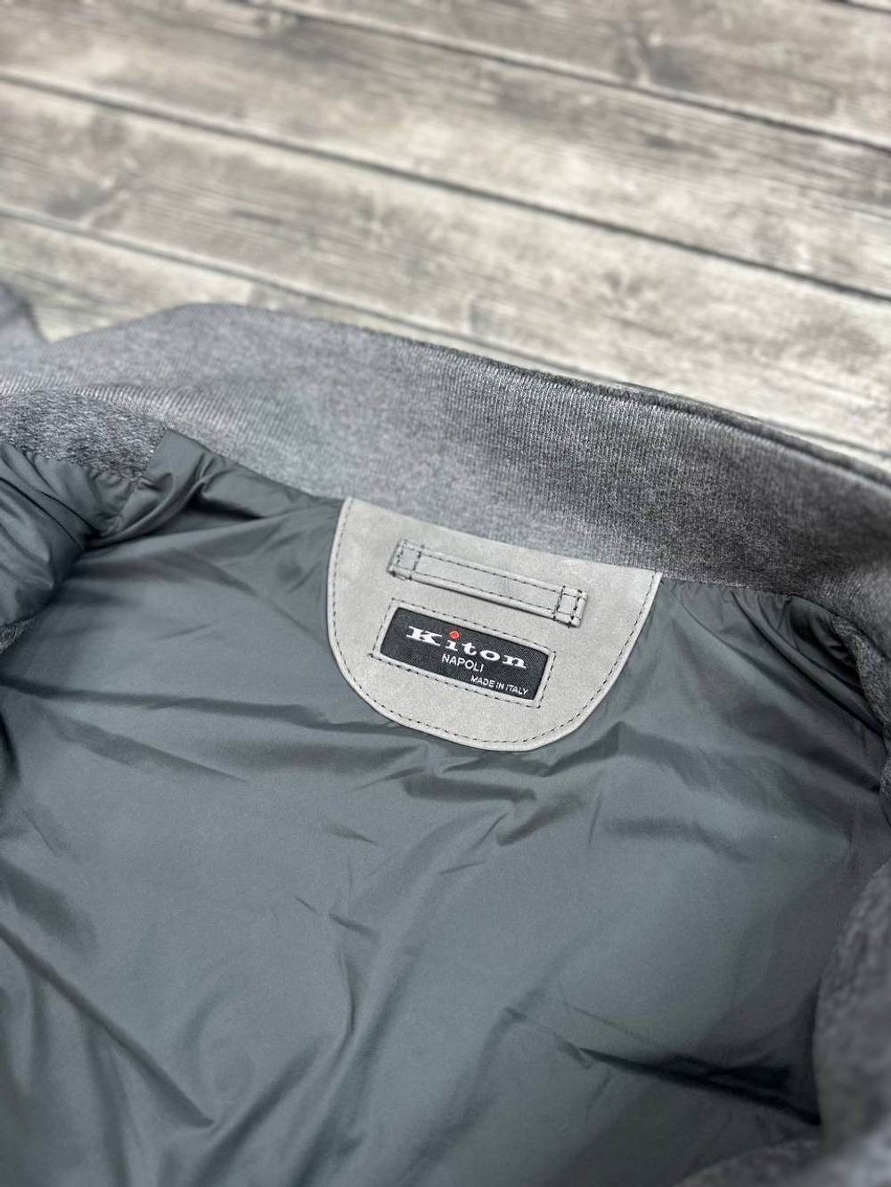 Безрукавка Kiton