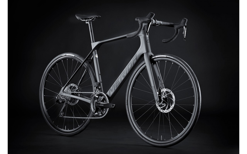 Шоссейный велосипед Merida Scultura Endurance 6000 105 Di2 (2023)